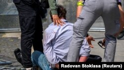 Фицону аткан киши.