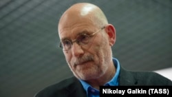 "I have always believed that in the end, common sense will win, and I was wrong. Madness won," Boris Akunin wrote on February 24, 2022.