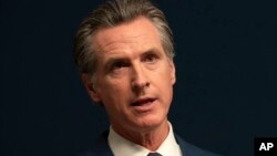 Ґевін Ньюсом засудив знищення майна в ході протестів, але водночас звинуватив Трампа в тому, що той «створив умови, які ви бачите по телевізору».