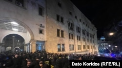 Ակցիա ընդդեմ օրինագծի խորհրդարանի դիմաց