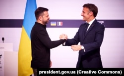 Президент України Володимир Зеленський і президент Франції Емманюель Макрон (праворуч). Париж, 7 червня 2024 року