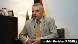 “All of these non-recognizers have always said if there is a positive dynamic on normalization, they will rethink their position,” Jorn Rohde, the German ambassador to Kosovo, said. “To me, it’s more or less a slam dunk.”