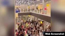 ХIинжа-ГIалара аэропортехь гулвеллера эзар гергга стаг, Тель-Авивера баьхкина жуьгтий чу ма бита бохура цара, гIадужу-беттан 29-гIа
