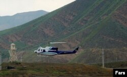 عکسی از هلی‌کوپتر حامل ابراهیم رئیسی و همراهانش که خبرگزاری‌های ایران به‌عنوان یکی از آخرین عکس‌ها از آن منتشر کرده‌اند