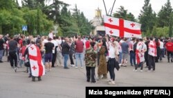 Болельщики в тбилисском аэропорту