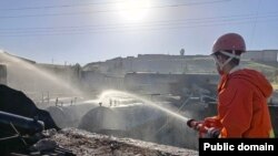 Փրկարարները մեկուսացնում են հրդեհը, 7-ը հունիսի, 2024թ.