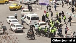 دست‌کم یک شهروند از شکسته شدن شیشه خودروی خود توسط مأموران حجاب اجباری خبر داده است
