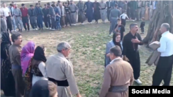 عکس مربوط به برگزای جشن نوروز ۱۴۰۳ در یکی از روستاهای کرمانشاه است.