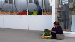 Diňle: Türkmenistanda emeli ‘azyk bolçulygy we arzançylygy’ uzaga çekmedi, ýag, et we ýumurtga gymmatlady