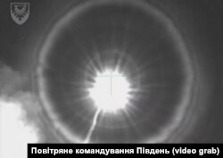 Розвідувальний дрон РФ вибухає в повітрі на Південному напрямку