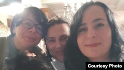 Херсонські активістки Юлія Мельникова, Анастасія Кириченко і Світлана Григорянц