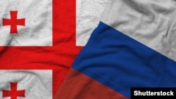 Վրաստանի և Ռուսաստանի դրոշները