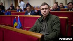 Секретар парламентського комітету з питань нацбезпеки, оборони та розвідки Роман Костенко 