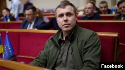 Роман Костенко