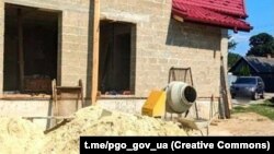 До ремонтно-будівельних робіт посадовець залучив сімох військовослужбовців, заявляє ДБР. Фото Офісу генерального прокурора