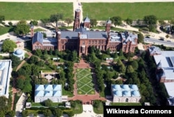 Будівля Смітсонівського інституту (Smithsonian) у США, Вашингтон