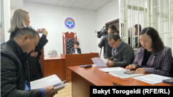 ЭлТР каналынын “ПолитКлиникага” каршы арызы боюнча сот отуруму. 18-апрель, 2023-жыл.