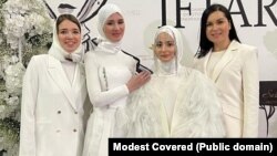 2023 елгы Fashion Iftarда дресс-код ак кием иде