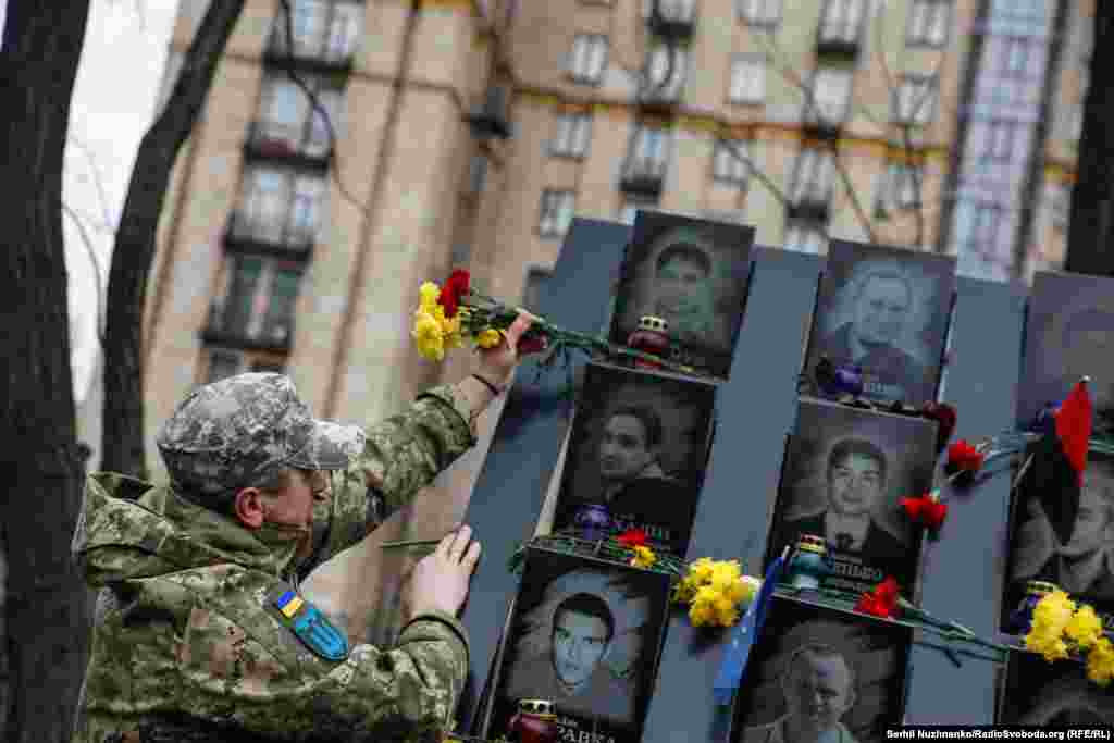 &laquo;Якщо брати проблеми слідства &ndash; то це нерозкриті вбивства за 22 січня... Так само, як і частина вбивств за 18 лютого&raquo;,&nbsp;&ndash; заявив Олексій Донський, керівник департаменту в справах Майдану Офісу генпрокурора