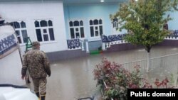 Жалал-Абад шаарындагы суу каптаган үй. 16-апрель, 2024-жыл. Сүрөт ӨКМге таандык.