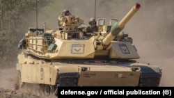 АҚШ армиясының M1 Abrams әскери танкі. Көрнекі сурет.