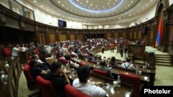 Հայաստանի Եվրամիությանն անդամակցության հարցով հանրաքվե անցկացնելու խորհրդարանական լսումներ