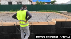 Фундамент нового будинку в Посад-Покровському, квітень 2024 року