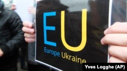 Раніше американське видання Politico з посиланням на свої джерела також повідомляло, що Євросоюз розглядає запровадження санкцій щодо російського алюмінію