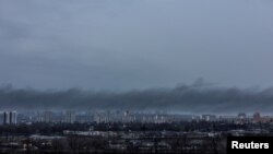 Дим над Києвом після ракетного удару РФ, 9 березня 2023 року