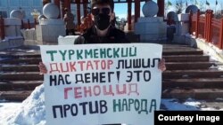 Allamyradow türkmen talyplarynyň hukuklaryny gorap eden protest çykyşlary bilen tanalýar.