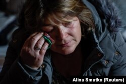 Переселенка з Торецька Ольга у тимчасовому притулку в Костянтинівці, Донецька область. 13 листопада 2023 року