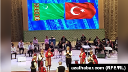 "Концерт дружбы" во Дворце Мукамов. Ашхабад, 18 октября, 2023. 