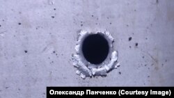 Осколок, який залетів у дім