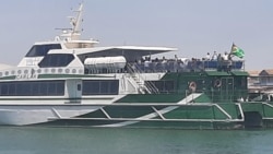 Diňle: "Awaza" gyssagly abatlanýar, işçiler 'agyr şertlerde işledilýär'