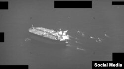 تصویری که آمریکا از لحظه توقیف نفتکش با پرچم پاناما منتشر کرده است