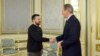 Зеленский британ тышкы иштер министри Кэмерон менен жолугушту