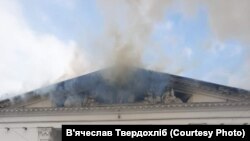 Драмтеатр після авіаудару, березень 2022 року