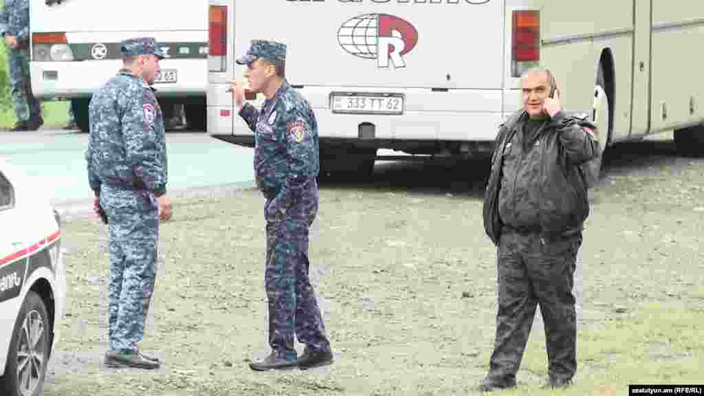 Ոստիկանությունը երեկվանից՝ մայիսի 2-ից փակ է պահում մուտքը Կիրանց գյուղ։