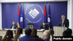 Վարչապետ Նիկոլ Փաշինյանը հանդիպում է «Քաղաքացիական պայմանագիր» կուսակցության ակտիվի հետ, արխիվ 