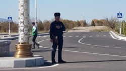 Diňle: Türkmenabatda howpsuzlyk güýçlendirilip, hereket çäklendirildi