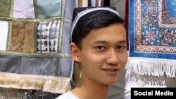 Джахонгир Улугмуродов был студентом Ташкентского государственного экономического университета. 