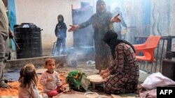 Газанын түштүк тарабына качкан палестиналыктар. Рафах, 14-ноябрь, 2023-жыл