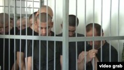 Подсудимые слушают приговор. Худжанд, 30 мая 2023 года