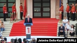 Former U.S. President Bill Clinton gave a speech in Tirana, Albania, on July 3 in which he called for a solution to tensions in northern Kosovo. 