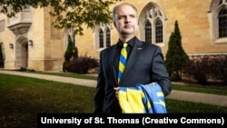 Пол Гаврилюк, голова Міжнародної православної теологічної асоціації, керівник кафедри теології та філософії імені Томи Аквінського на факультеті теології університету Сент-Томас у місті Сент-Пол (США) 