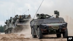 Вайсковая тэхніка NATO ў Літве. Ілюстрацыйнае фота