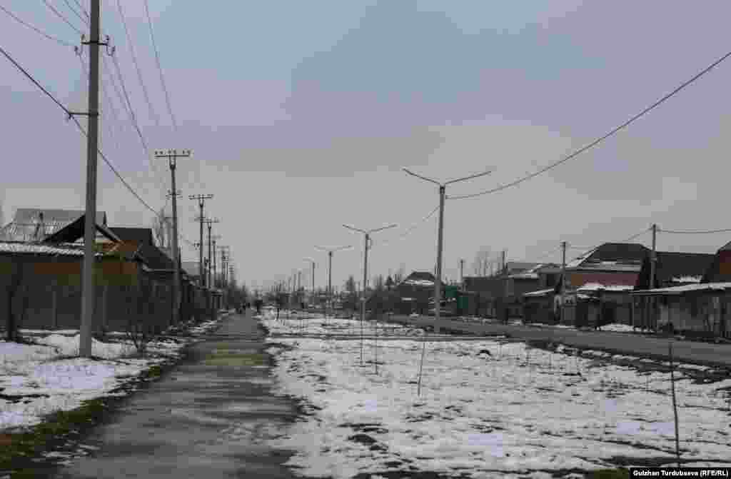 Мурас-Ордо конушу өкмөт мугалимдерге, дарыгерлерге, милиция кызматкерлерине жер бөлүп бергенде пайда болгон. Кийинчерээк конушка республиканын бардык аймагынан келип отурукташа баштаган. Тажикстандан келген кайрылмандар да жашайт.&nbsp;