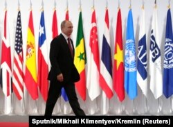 حضور پوتین در نشست گروه ۲۰ در ژاپن در اوائل تیرماه ۹۸