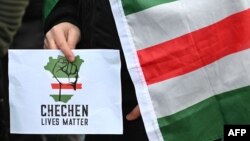 Страсбургера Европан Кхеташонна хьалха хIоттийна митинг. 2022-чу шеран дечкен-беттан 8-гIа де.