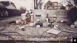 Бучадагы орус аскерлери турган кыйраган блокпост.